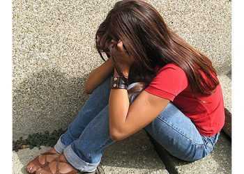 Міліції стало відомо про місце знаходження з телефонного дзвінка, що надійшов від учня тієї ж школи, в якій навчалась жертва ґвалтівника. Хлопець повідомив, що невідомий чоловік мало не силою намагається затягнути школярку