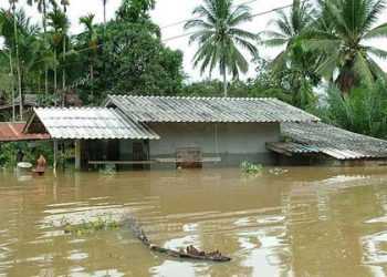 МЗС радить відкласти поїздки в Таїланд