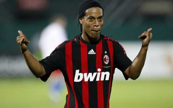 Роналдіньйо може надовго перебратись в Японію