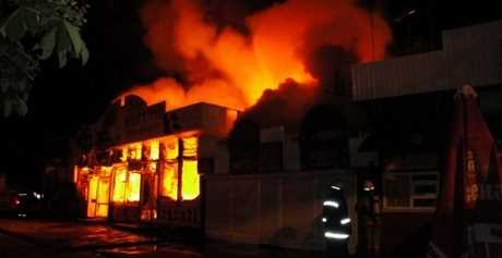 В Києві горів ринок «Святошино»