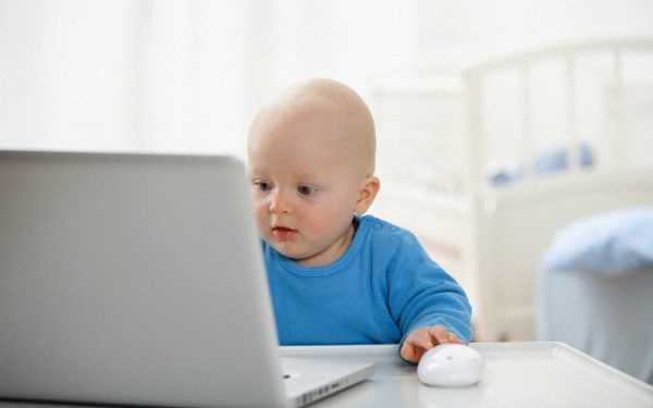 Половина шведських малюків вже в онлайні