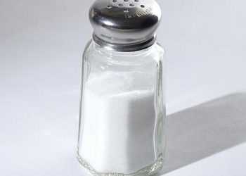 Відмова від солі приносить більше шкоди ніж користі