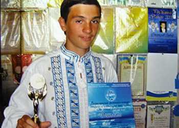 Полтавський школяр своїм співом може заглушити шум метро в годину пік