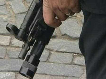 Поліцейські двічі взяли штурмом не ту квартиру