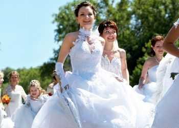 В Києві - весільний бум