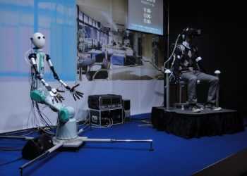 Пристрій телеприсутності тепер може передавати не лише відео і звук, а ще й відчуття