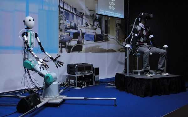 Пристрій телеприсутності тепер може передавати не лише відео і звук, а ще й відчуття