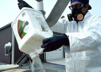 Небезпечні відходи вивезуть з території України до Євро-2012