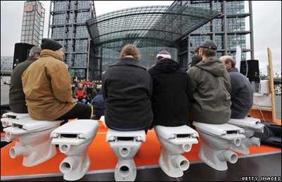 ООН відзначає день туалетів