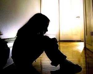 Над дівчинкою жорстоко познущались її однолітки