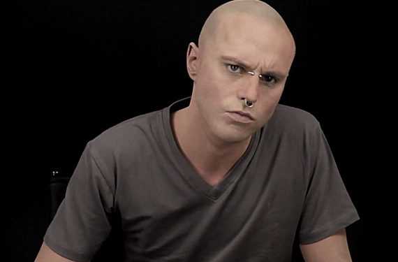 Zombie Boy показав своє обличчя у рекламі тонального крему