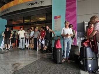 Співробітники служби безпеки аеропортів Франції знову страйкують