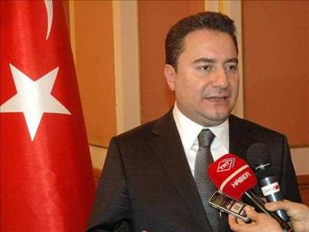 Віце-прем'єр Туреччини звинувачує Саркозі у ганебній політиці