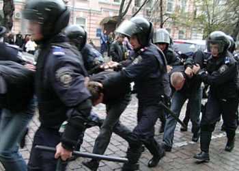 Українська влада почала арешти чорнобильців