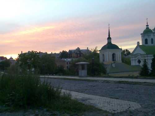 На Андріївському Узвозі зведуть «громадський центр»?