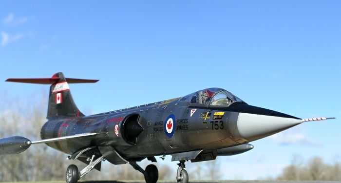 З музею в Голландії викрали копію реактивного винищувача