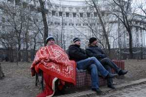 Голодуючі чорнобильці під Кабміном відмовилися від води