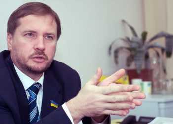 Чорновіл: Януковича намагалися отруїти, його ледь врятували лікарі