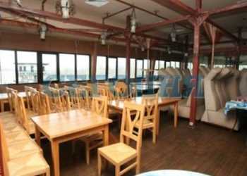 На Дніпровській набережній з`явився новий дебаркадер