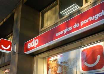 Energias de Portugal продається