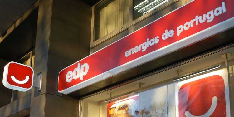 Energias de Portugal продається