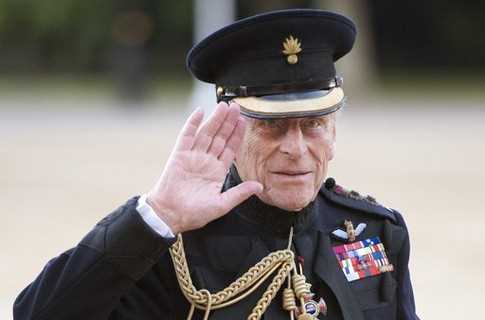 Британський монарх пережив складну операцію