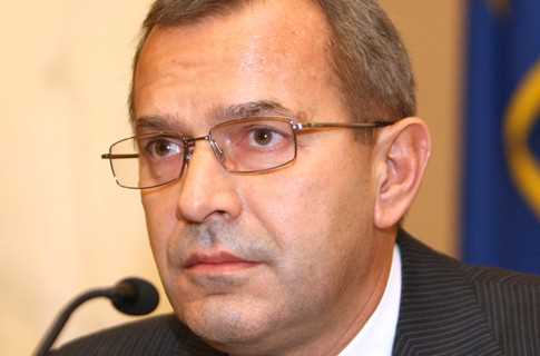 До Нового Року можуть полетіти голови кількох міністрів