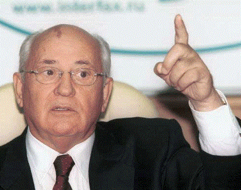 Горбачов закликає Путіна покинути пост