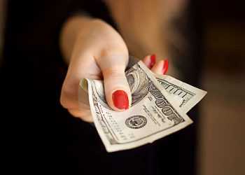 Директорка школи за хабар отримає від 8 до 12 років тюрми