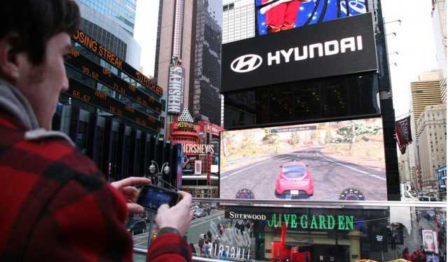 Hyundai позволит вам Гонять на Таймс-сквер