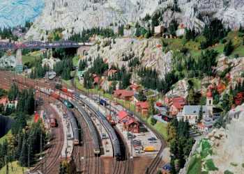 Маленька іграшкова країна