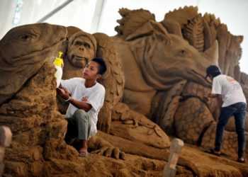 В Індонезії відкрився фестиваль піщаних скульптур з усього світу