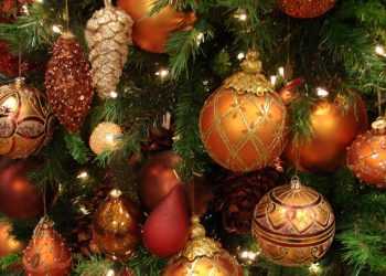 В Ужгороді презентували історію новорічних іграшок