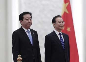 Китай и Япония отказались от долларов