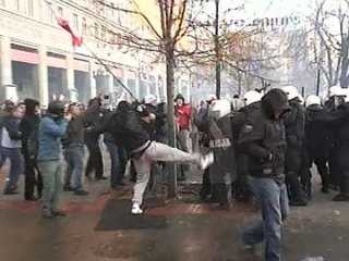 Під час безладів у Казахстані вже загинуло 14 осіб