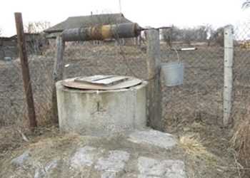 83-річна жінка вчинила самогубство, кинувшись в колодязь