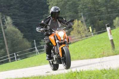 KTM набір прибув до Індії на виставку Auto Expo