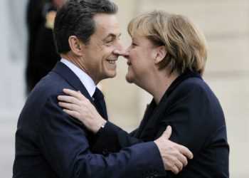 Німецький та французький лідери зустрілися на саміті присвяченому економічній кризі