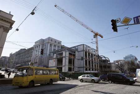 Київрада отримає в подарунок будинок над станцією метро «Театральна»