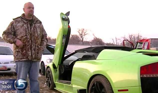 Виграв автомобіль і одразу ж потрапив в аварію