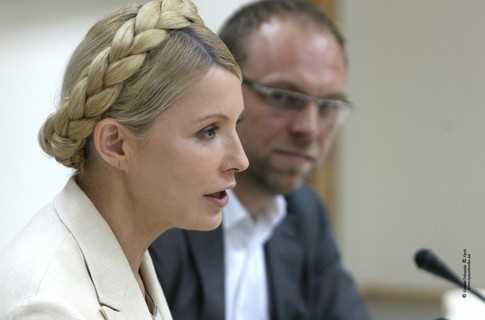 Власенко: “Довідку про огляд Тимошенко сфальсифікували!”