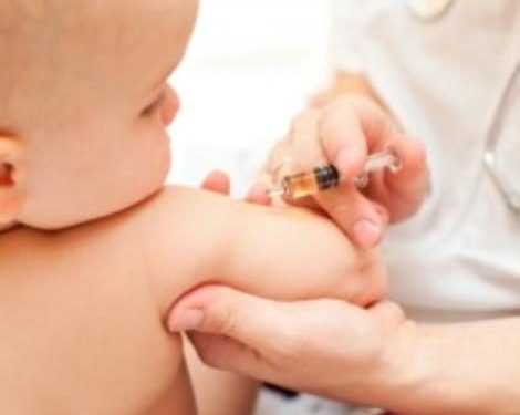 2-річного малюка паралізувало після вакцинації