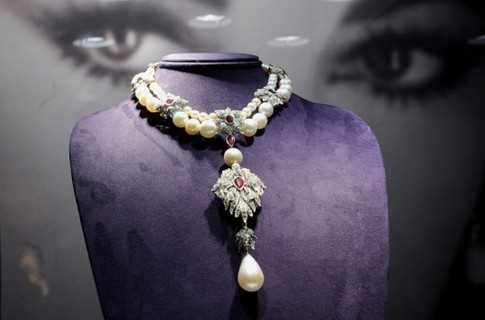 На аукціоні продали найдорожчу у світі перлину