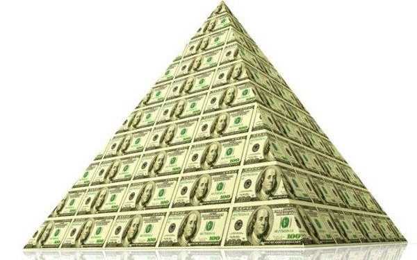 На західній Україні викрили нову піраміду в стилі МММ