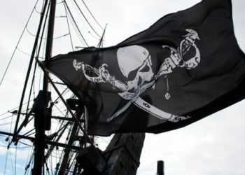 Сомалийские пираты захватили украинцев