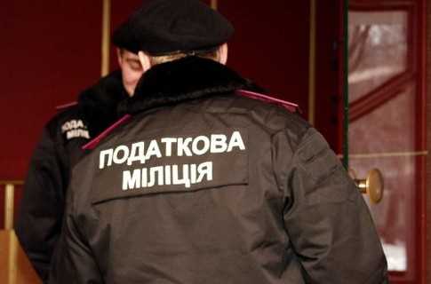 Податкова служба відстежує покупки українців