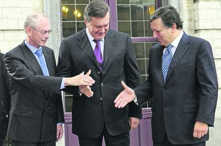 Результати саміту: асоціація України залежить від демократичних змін