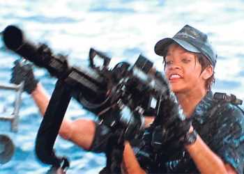 Ріанна зіграла роль солдата у фантастичній стрічці