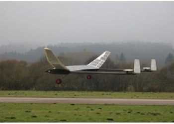 У небо піднявся найбільший сонячний безпілотник