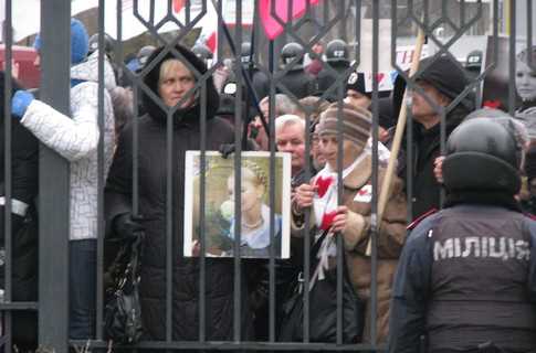 Нова суддя Тимошенко має родинні зв'язки у Генпрокуратурі